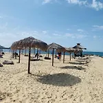 Helios Complex, Daire